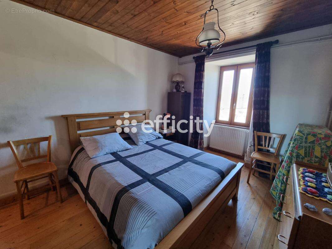 Maison à ALBARET-SAINTE-MARIE