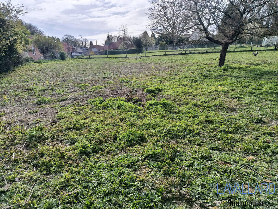 Terrain à FLIXECOURT
