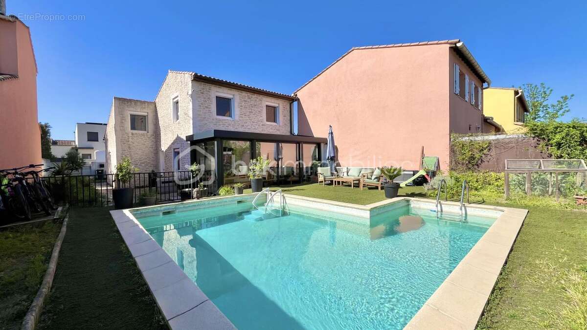 Maison à NIMES