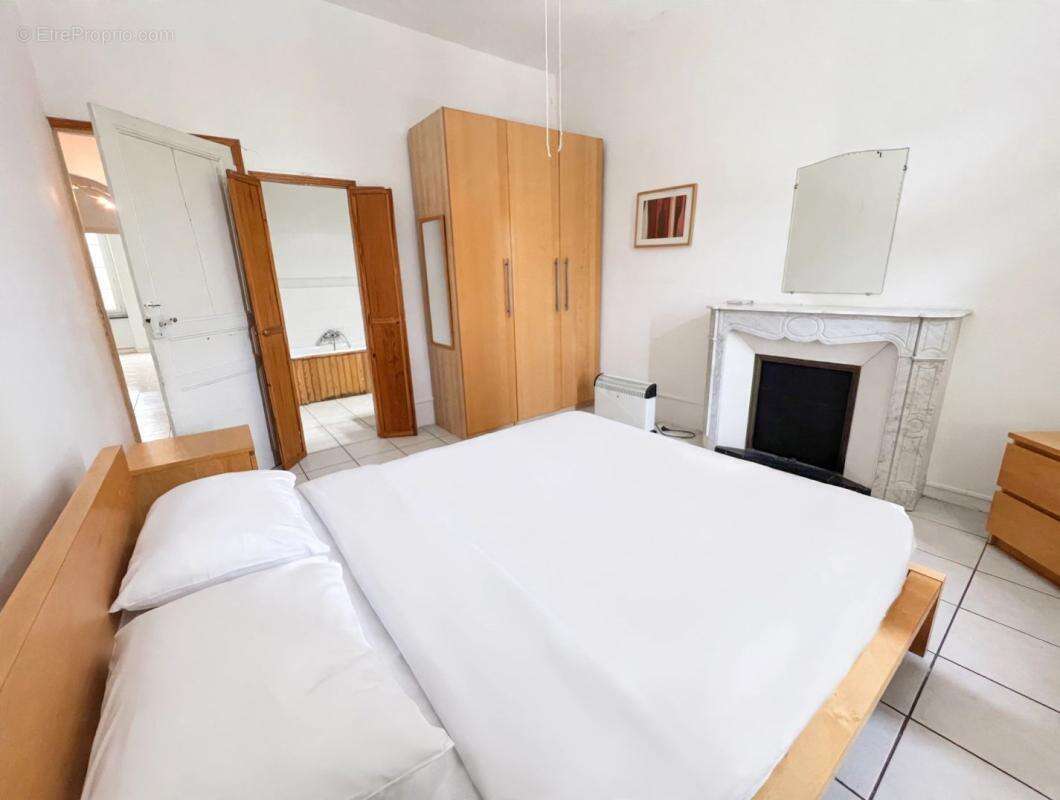 Maison 238 m² à Castelnau-D'aude  - photo 4
