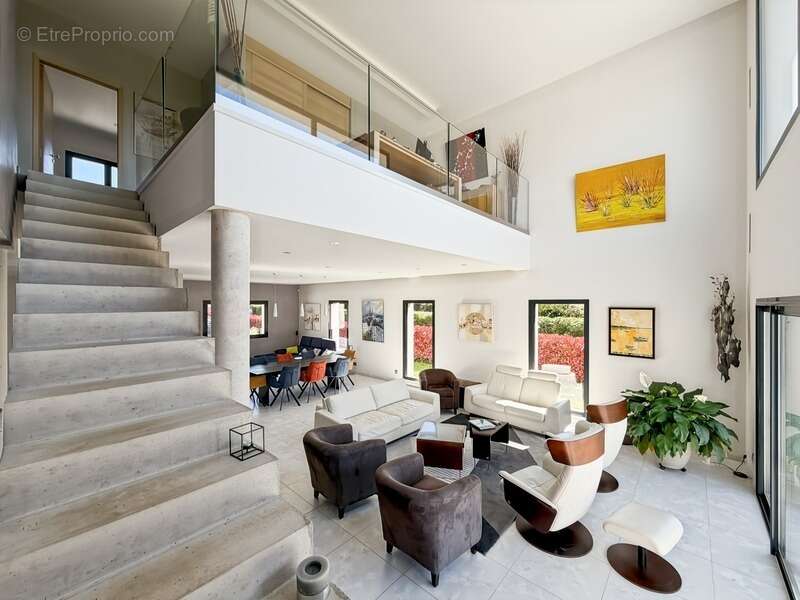 Maison à SAINT-MARTIN-DE-BOSCHERVILLE