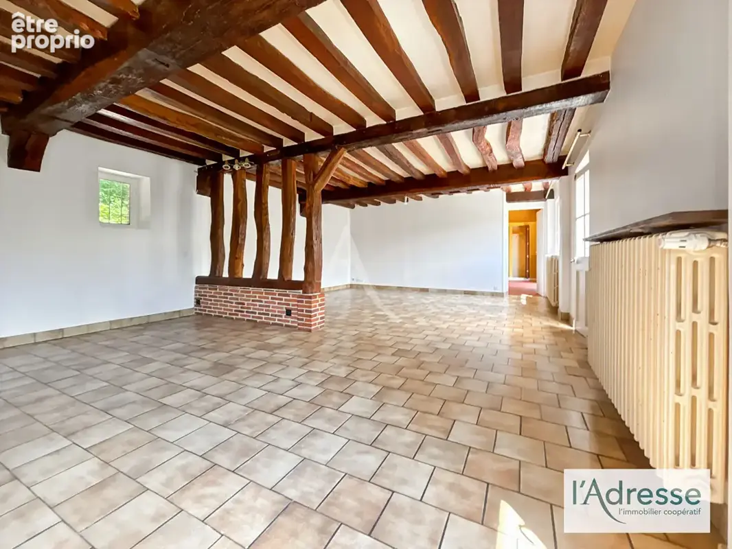 Corps de ferme avec 8000 m2 - photo 8