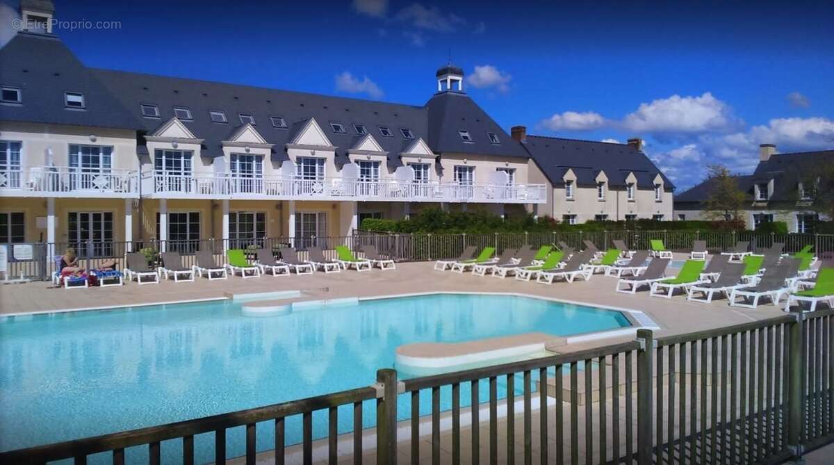 Maison à PORT-EN-BESSIN-HUPPAIN