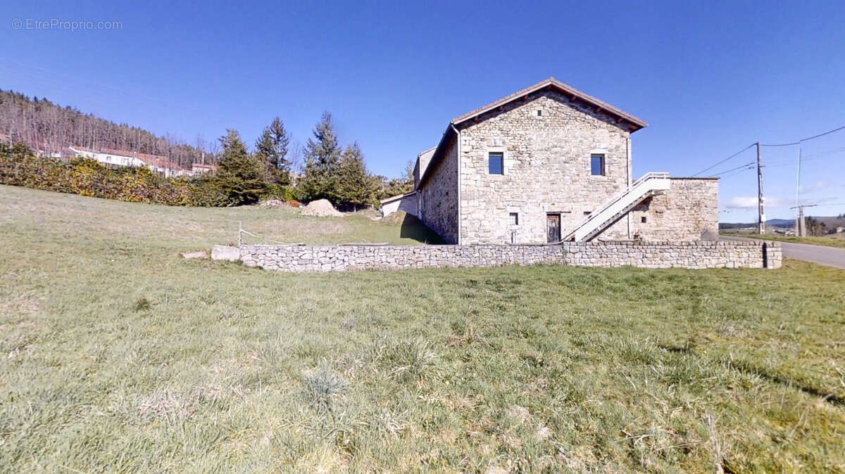 Maison à DUNIERES