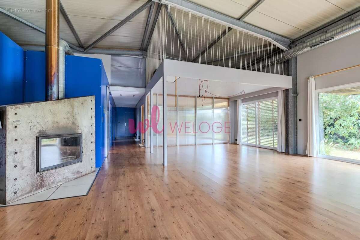 Appartement à MONTUSSAN