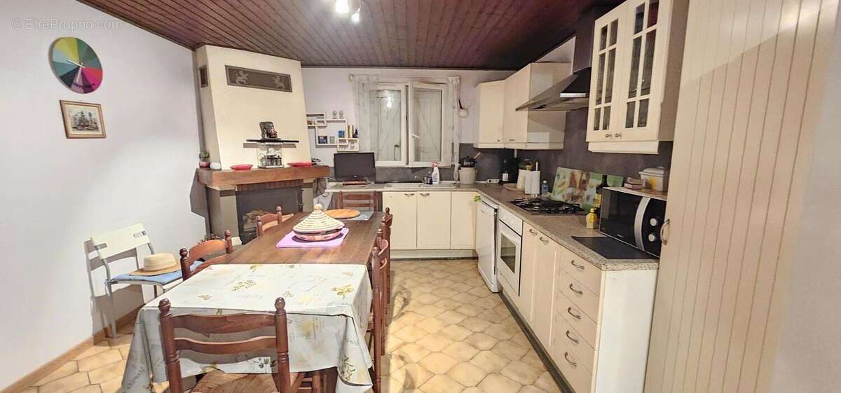 Maison à SAINT-LAURENT-DE-MURE