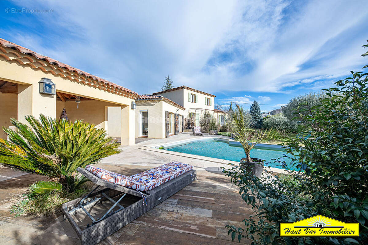 Maison à VINON-SUR-VERDON