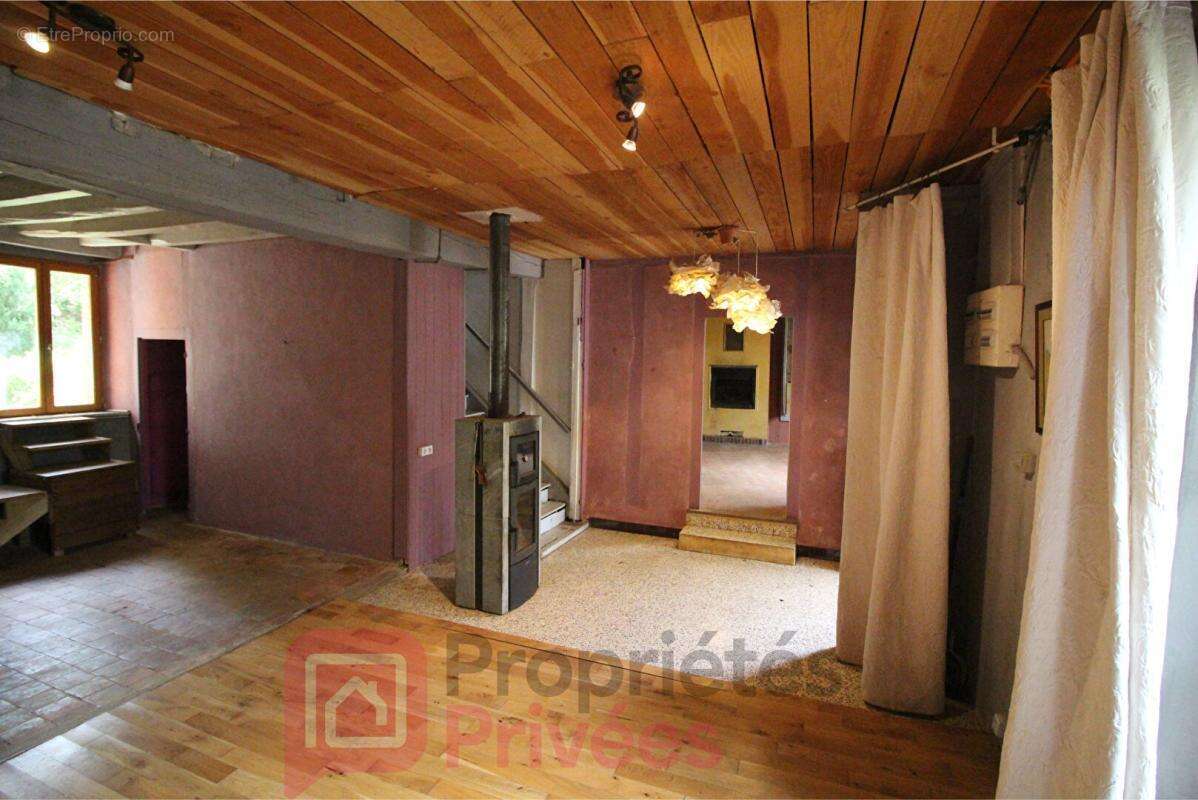 Maison Sens Beaujeu 6 pièce(s) 155 m2 - photo 10