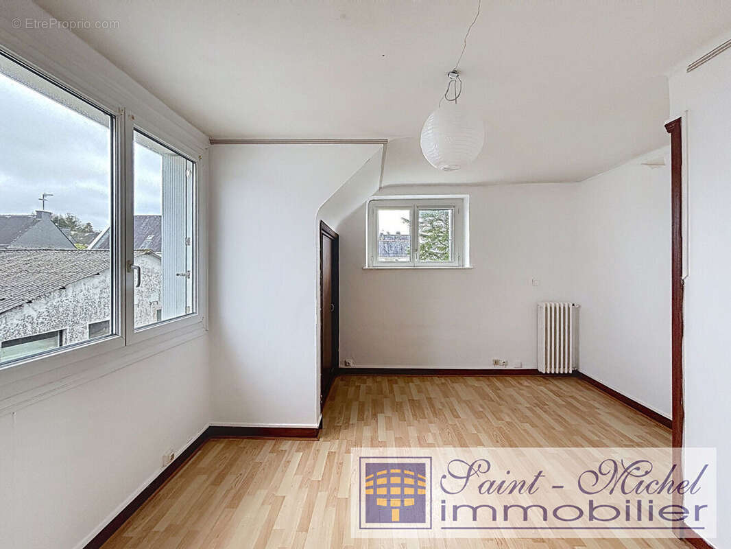 Appartement à QUIMPERLE