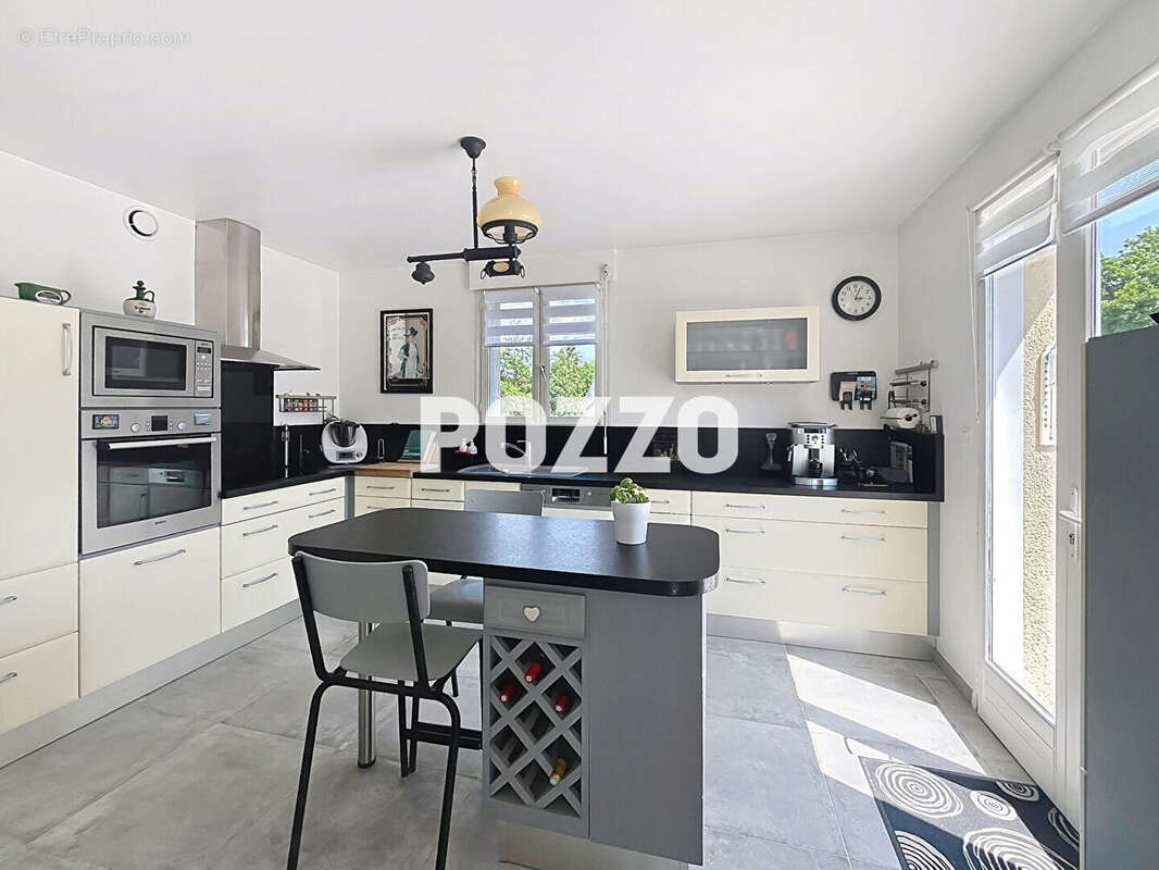 Maison à SAINT-PAIR-SUR-MER