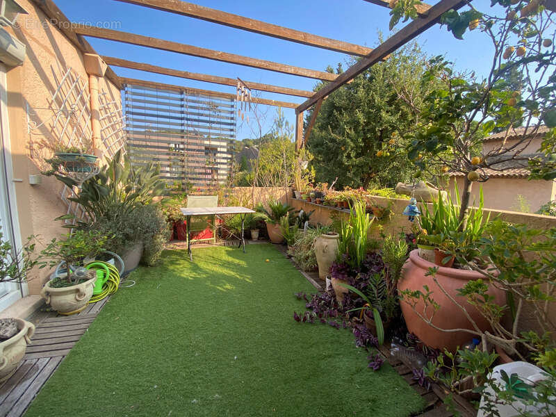 Appartement à MOUGINS