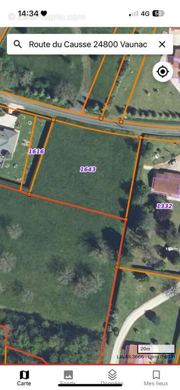 Terrain à VAUNAC
