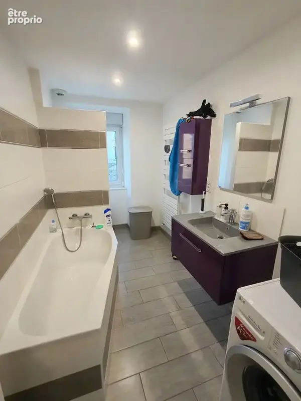 Maison rénovée 85 m2 - 3 chambres à Aron - photo 7