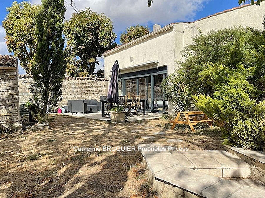 Maison à SAINT-SAUVEUR-D'AUNIS