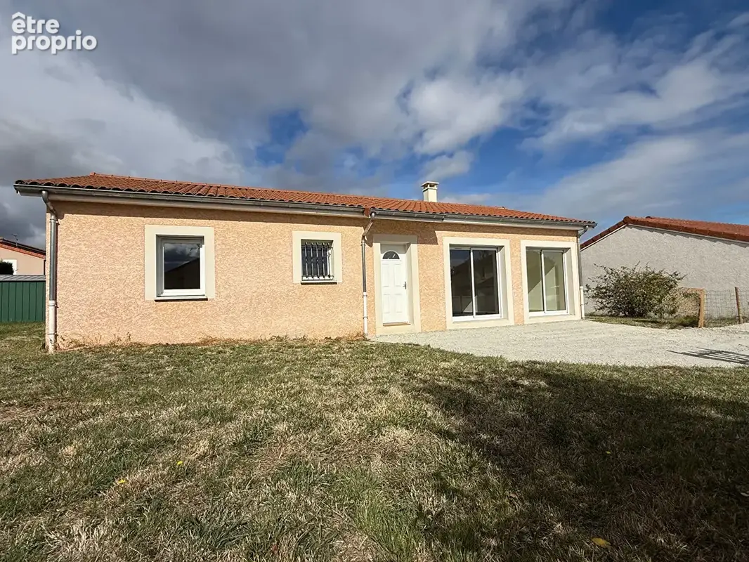 Maison à RENAISON