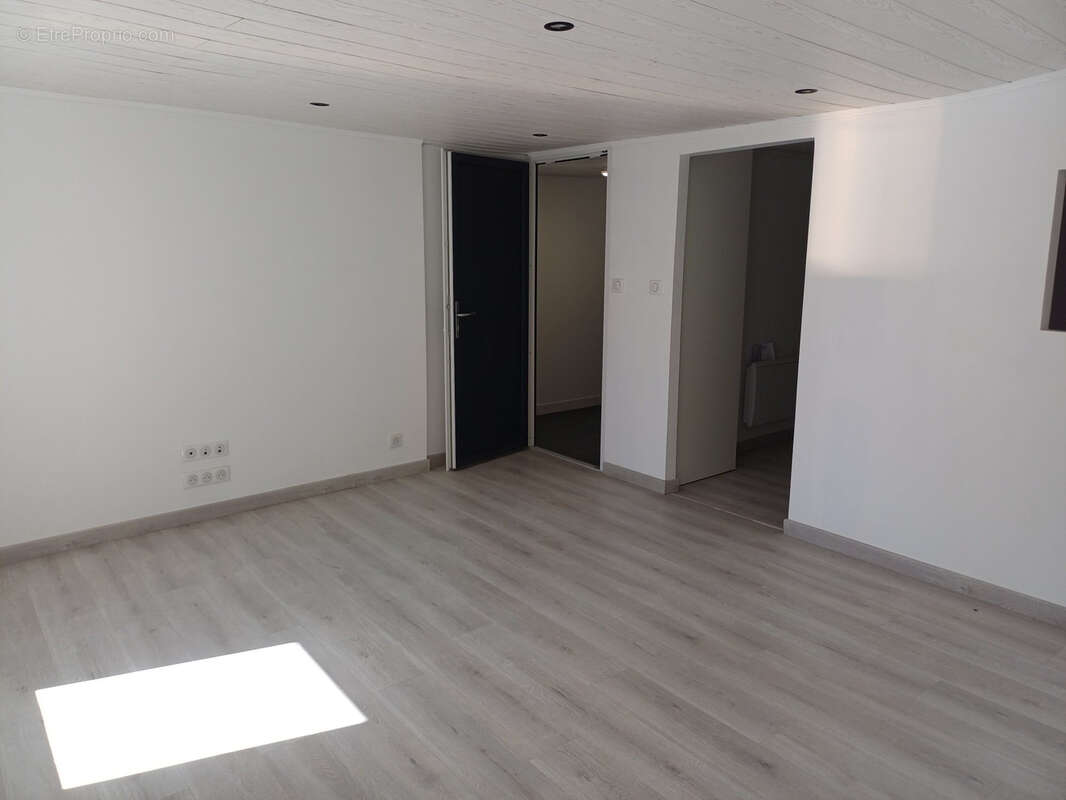 Appartement à TENCE