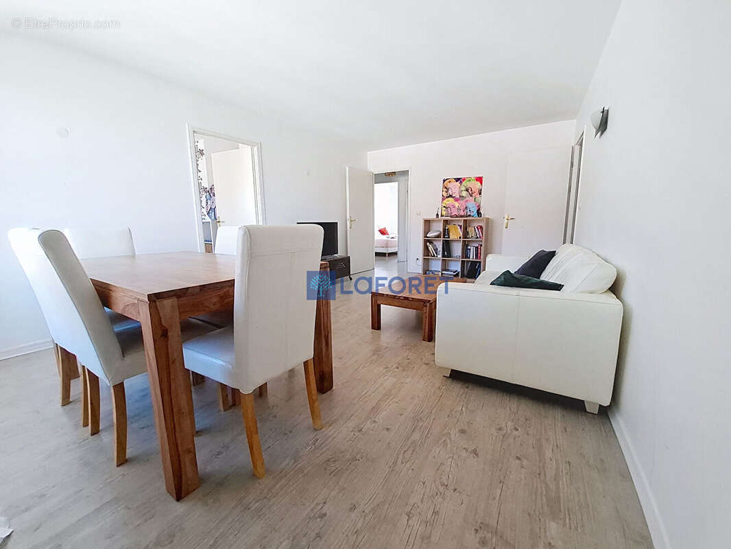 Appartement à SERRIS
