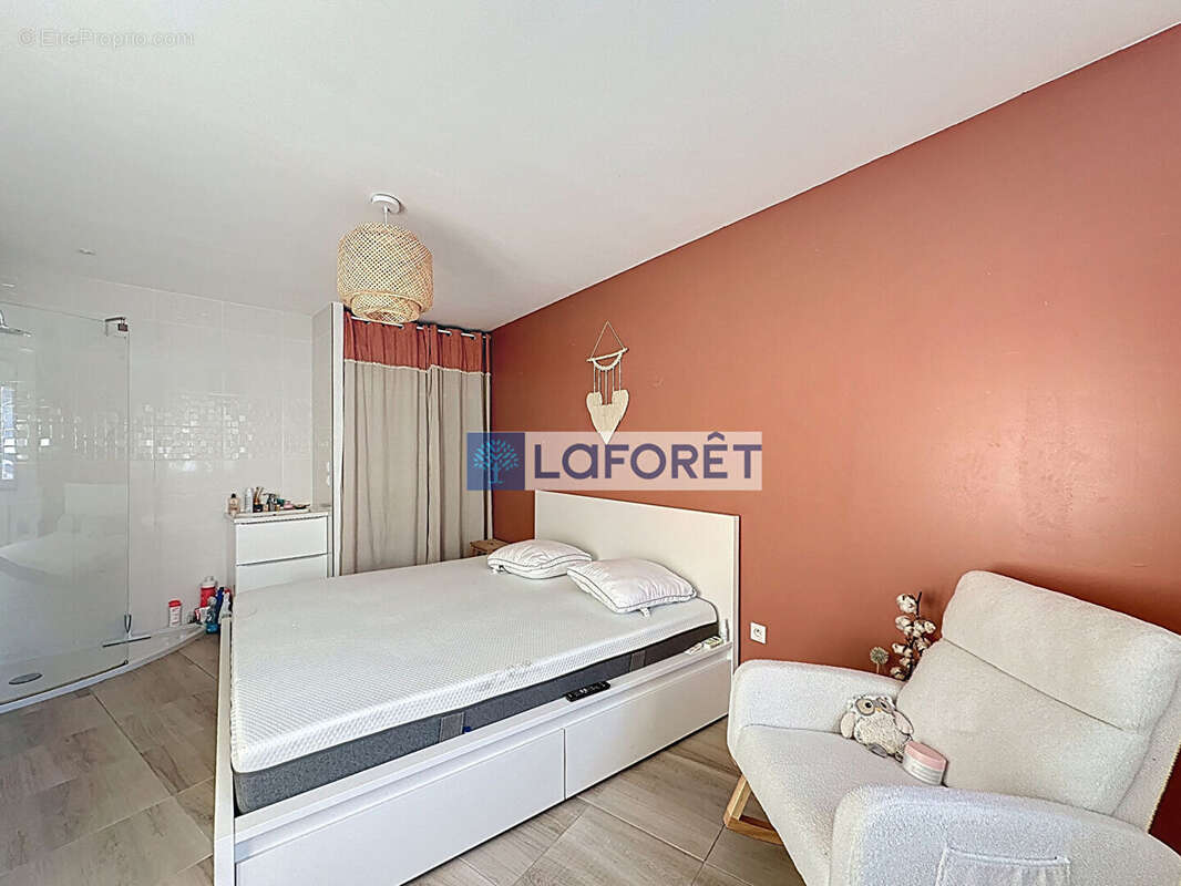 Appartement à ECLARON-BRAUCOURT-SAINTE-LIVIERE