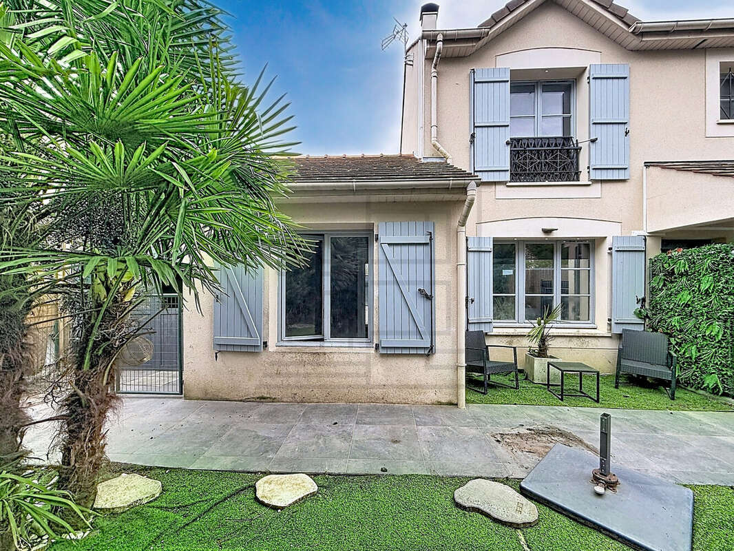 Maison à BRUYERES-SUR-OISE