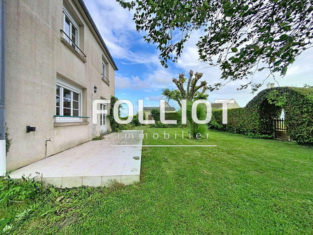 Maison à LA HOGUETTE