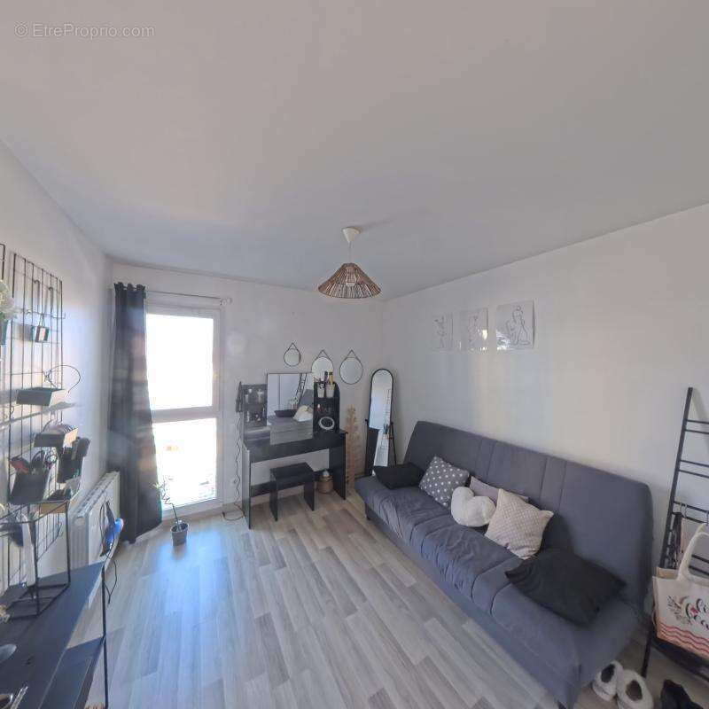 Appartement à PONT-DE-CHERUY
