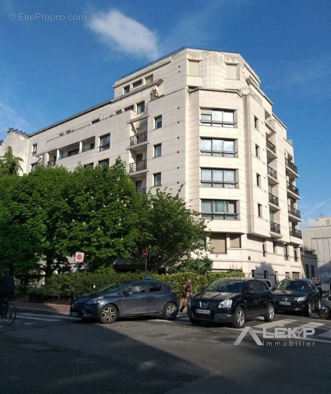 Parking à LEVALLOIS-PERRET