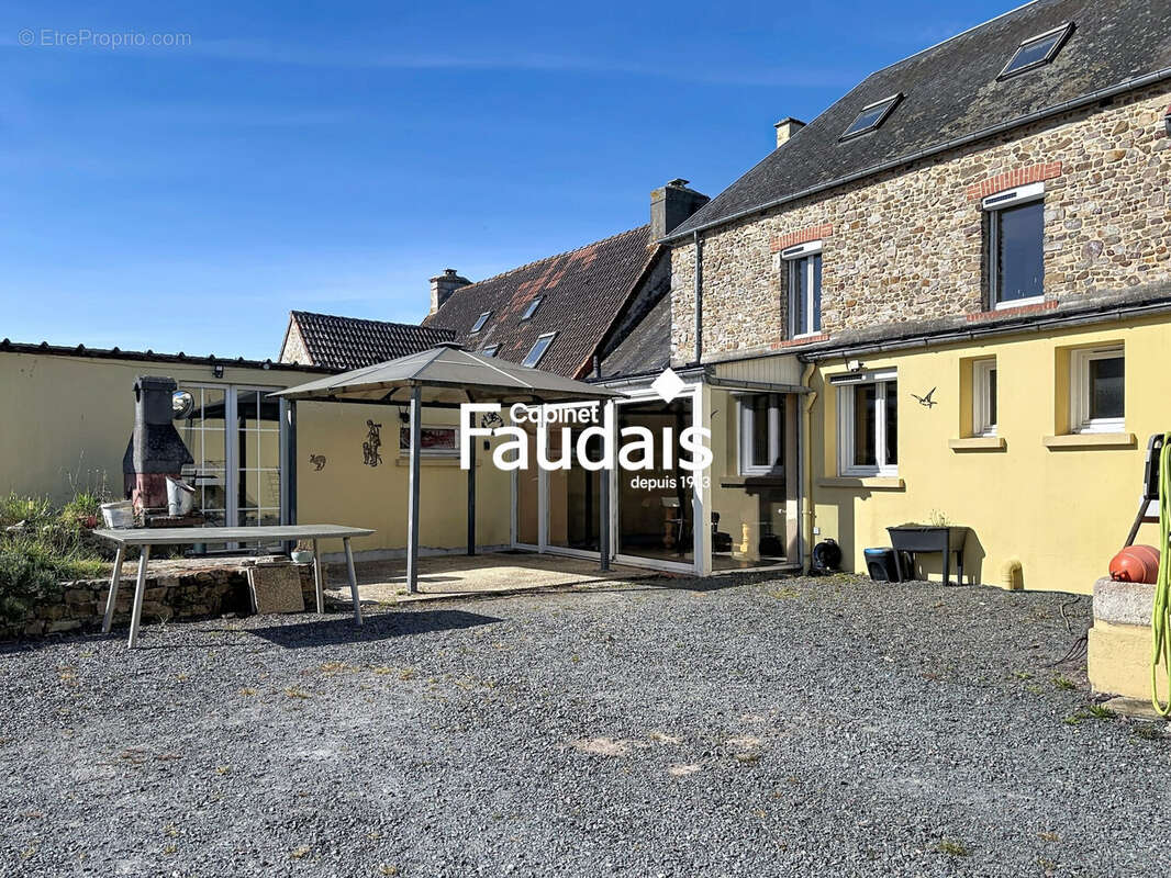 Maison à PIROU