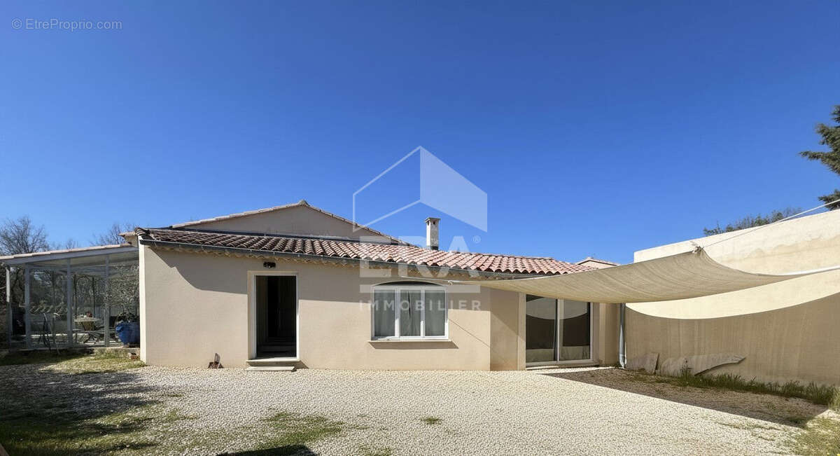 Maison à MAZAN