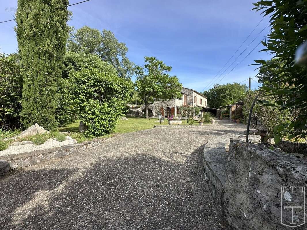 Maison à RUOMS