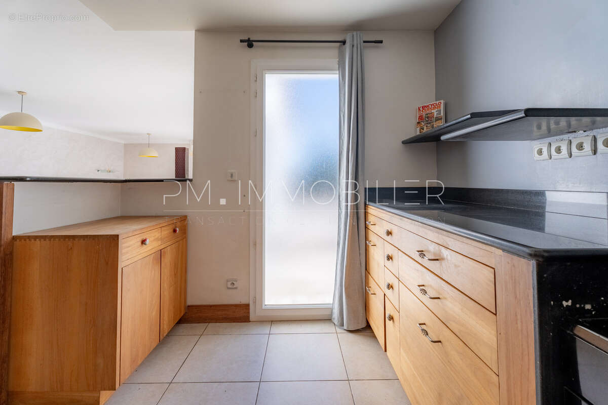Appartement à MARSEILLE-12E