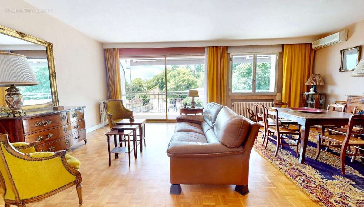 Appartement à LYON-5E