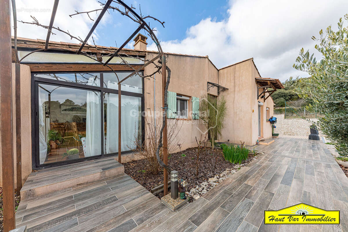 Maison à GINASSERVIS