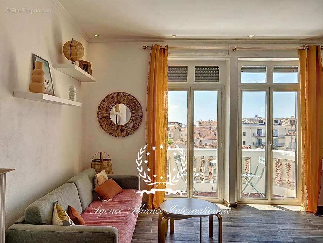 Appartement à CANNES