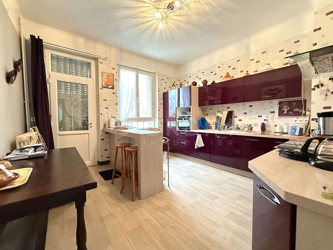 Maison à COSNE-COURS-SUR-LOIRE