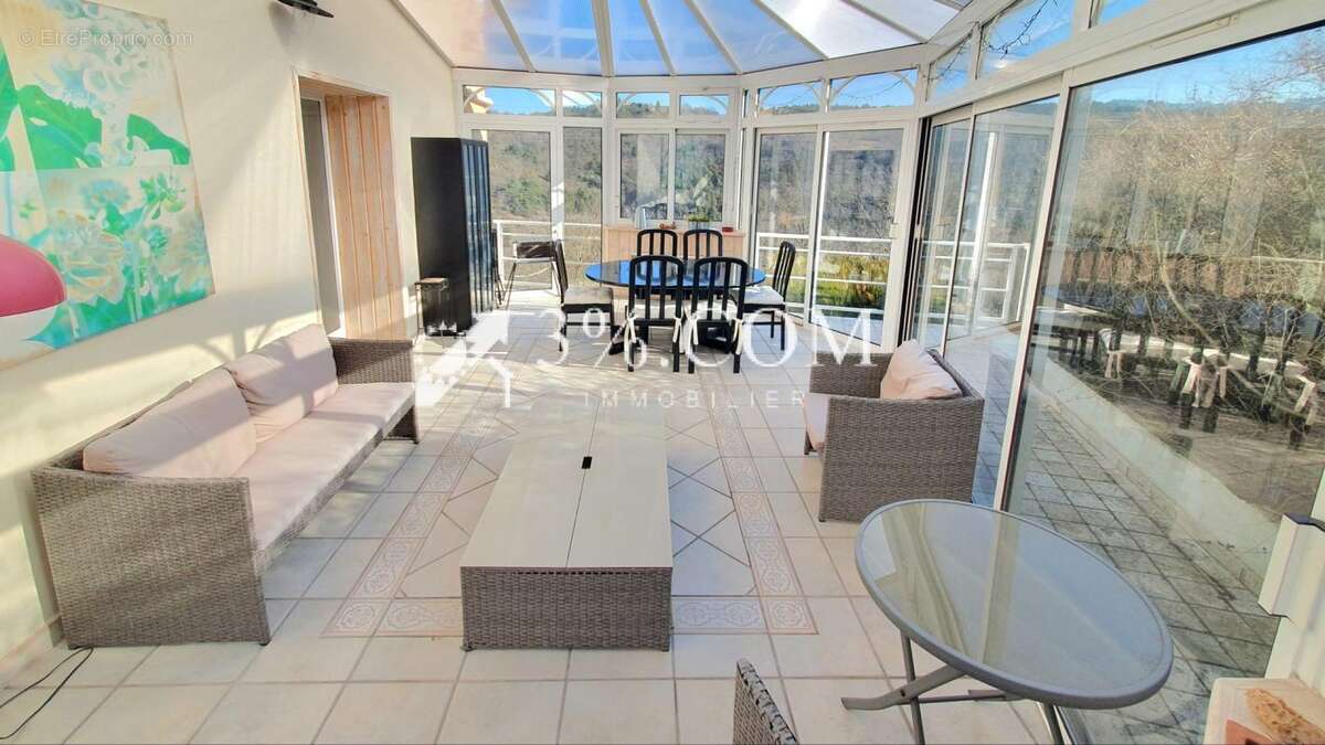 Maison à ROCHE-LA-MOLIERE