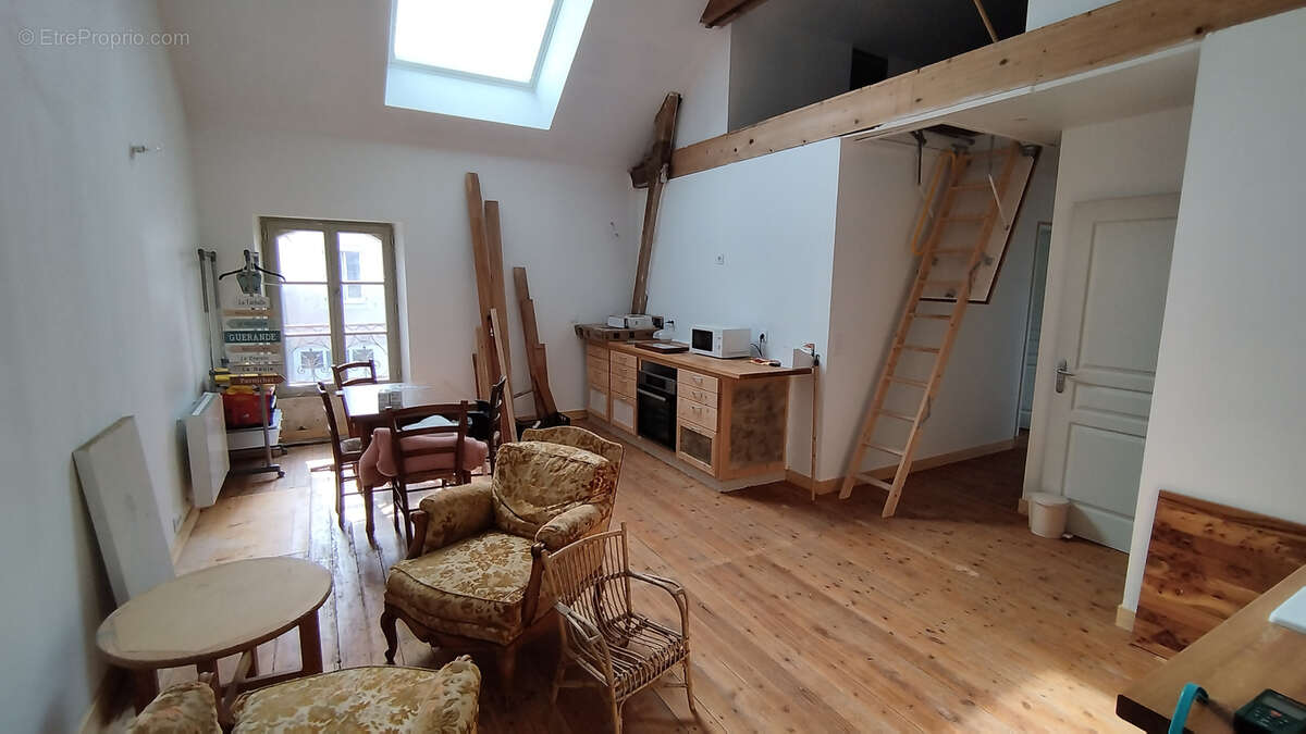 Maison à CEAUX-EN-COUHE