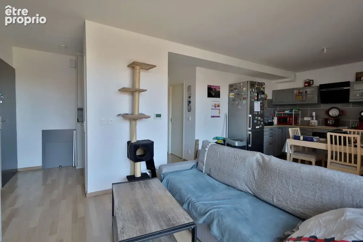 Appartement Type 2 - 47,5 m2 habitables - Balcon - Place privative - photo 4