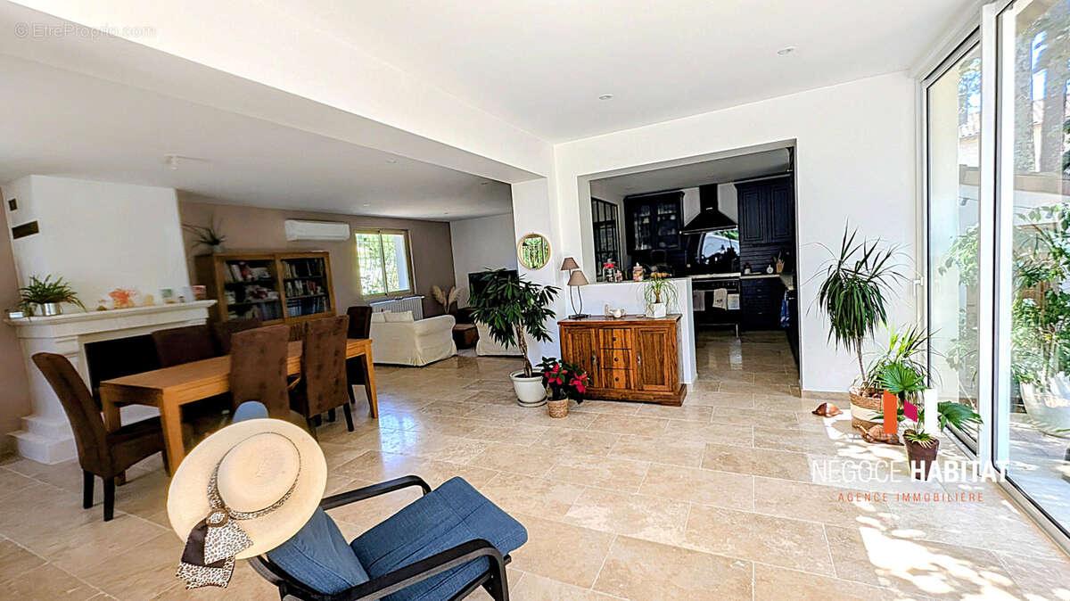 Maison à QUISSAC