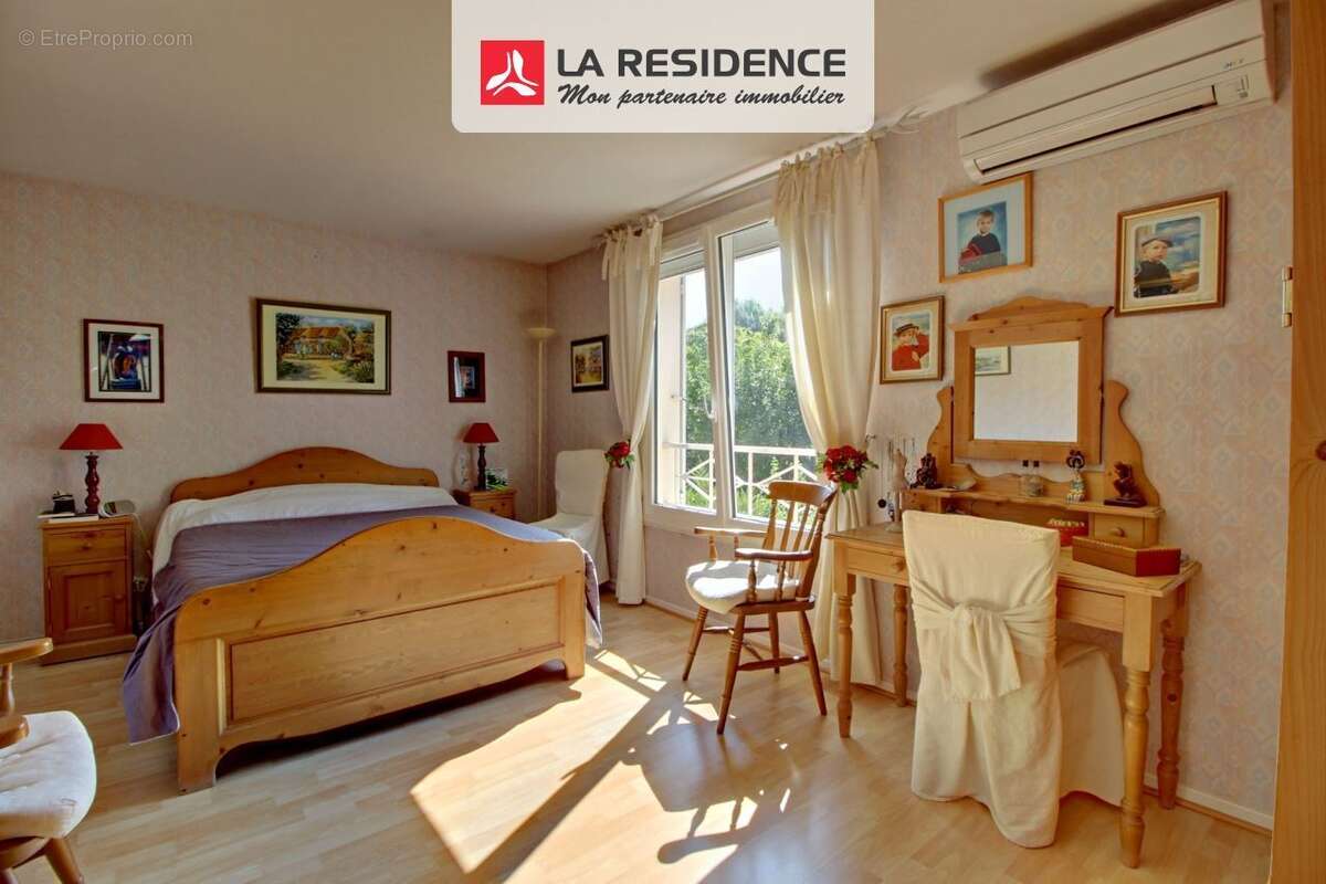 Maison à VERNEUIL-SUR-SEINE