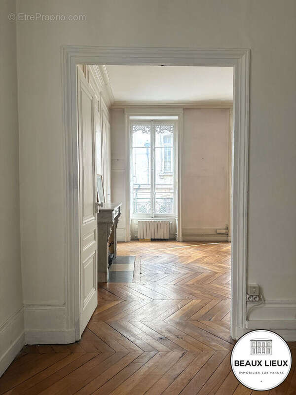 Appartement à LYON-6E