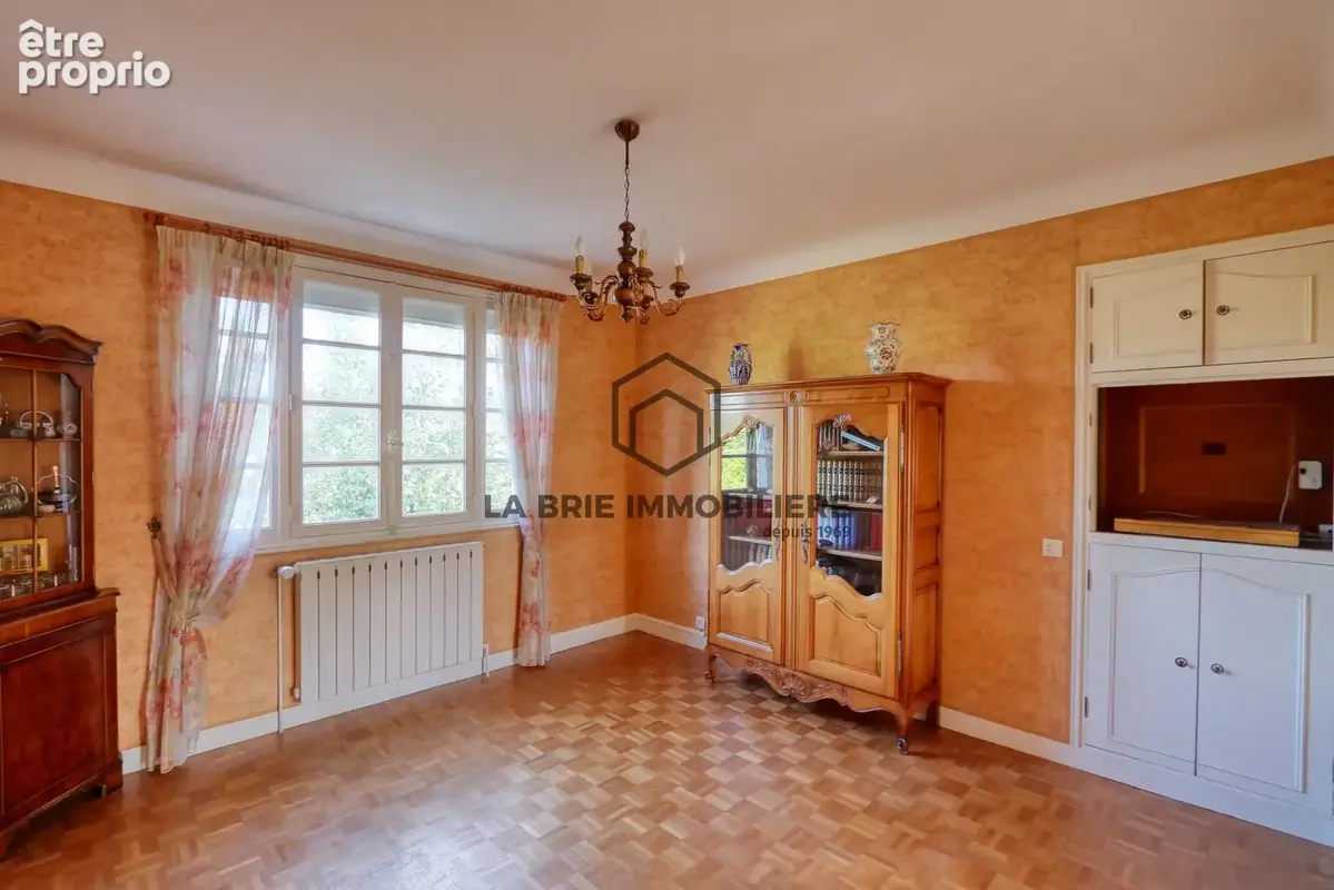 Maison 4 pièces 80 m² à vendre à Varennes-Jarcy (91480) - photo 8