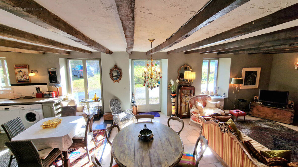 Maison à MERDRIGNAC