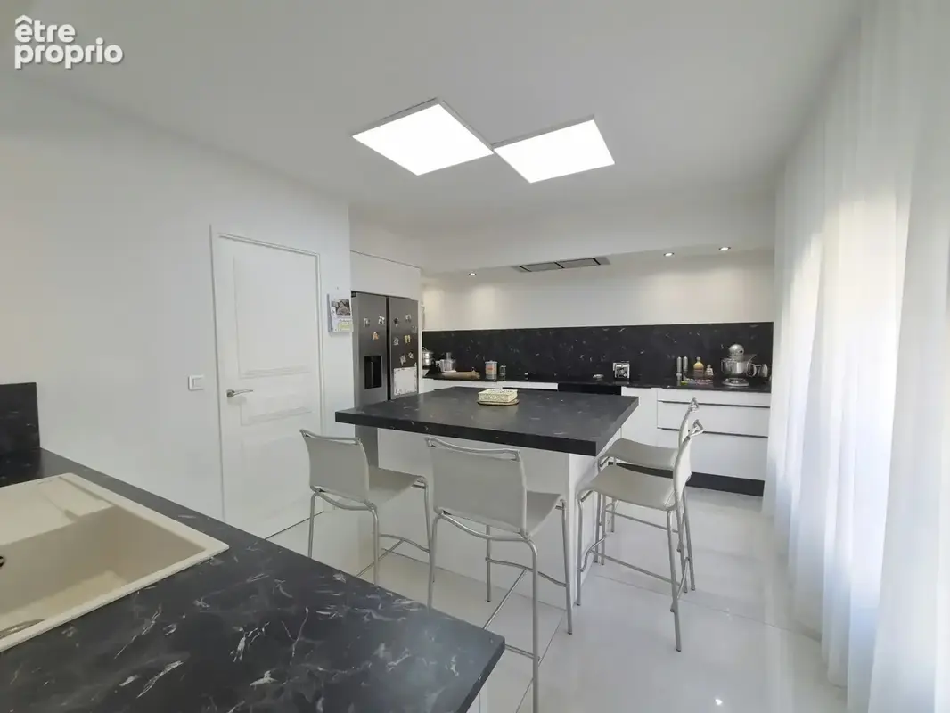 Appartement 5 pièces 168 m² à vendre à Avignon (84000) - photo 5