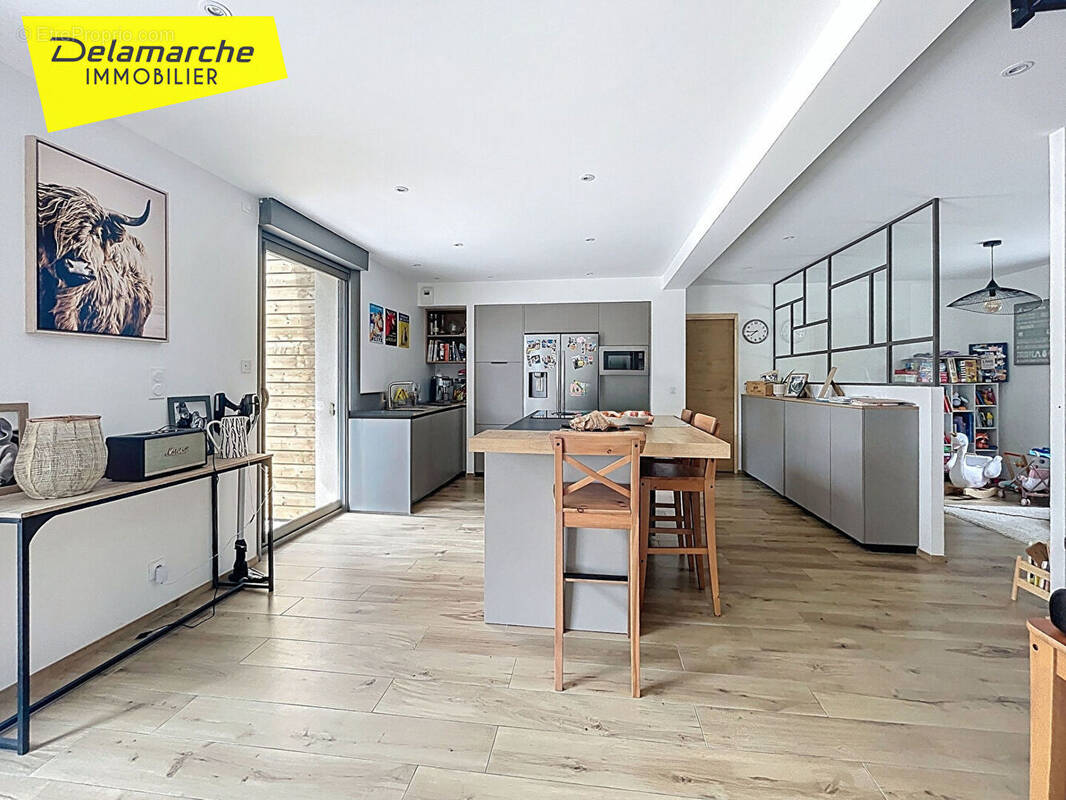 Maison à SAINT-JEAN-DES-CHAMPS