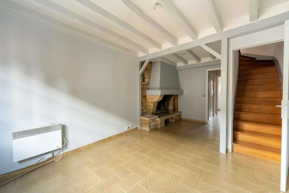 Maison à MEULAN