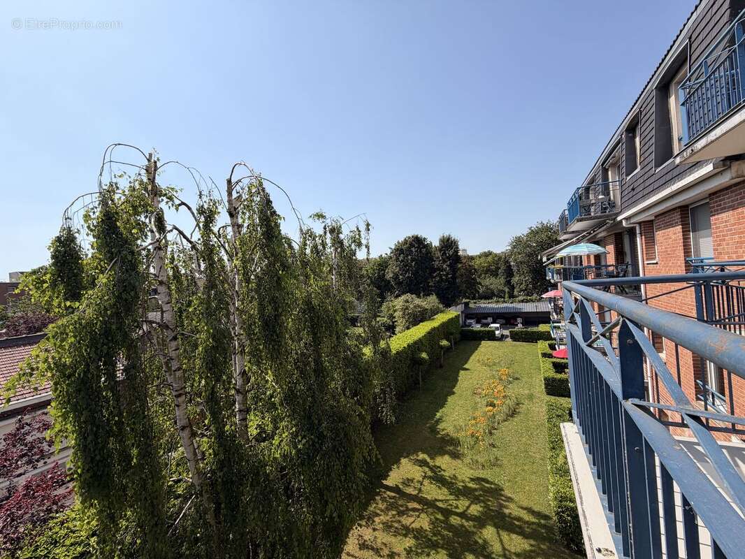 Appartement 61 m² à Croix  - photo 3