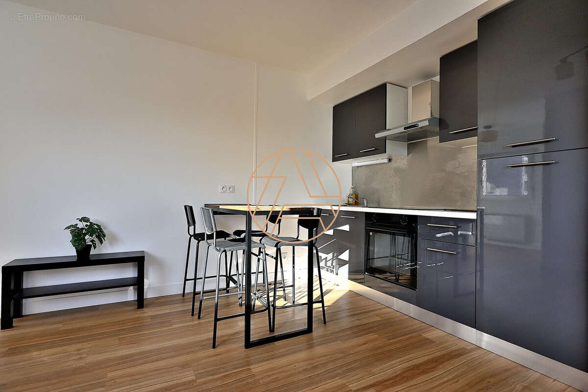 Appartement à SAINT-MAUR-DES-FOSSES