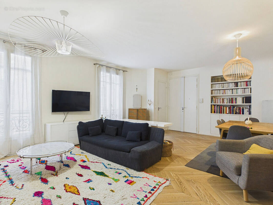 Appartement à PARIS-9E