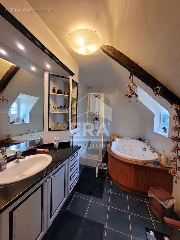 Maison à DOL-DE-BRETAGNE