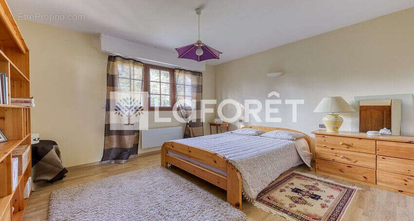 Maison à LA QUEUE-EN-BRIE